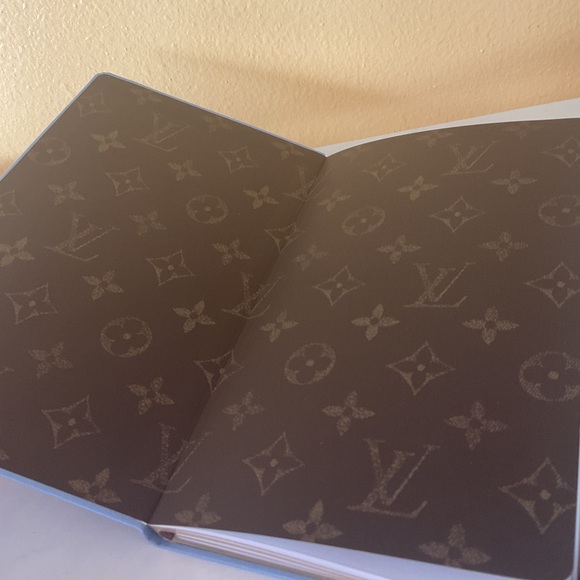 Louis Vuitton Vivienne Notebook MM Full Set - Picture 8 of 12